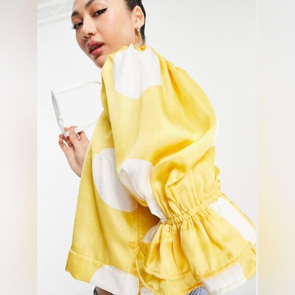 NWOT Vero Moda Puff Sleeve Blouse in yellow with polka dots - Picture 3 of 4